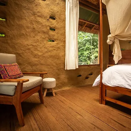 Chirapa Manta Amazon Lodge Lamas Exterior photo