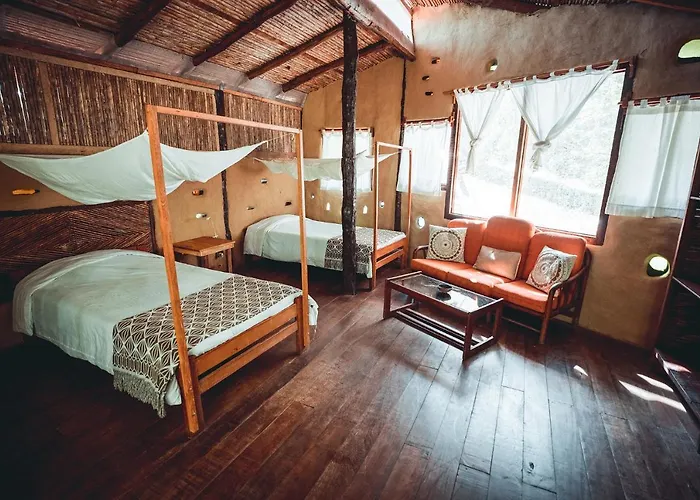 Chirapa Manta Amazon Lodge
