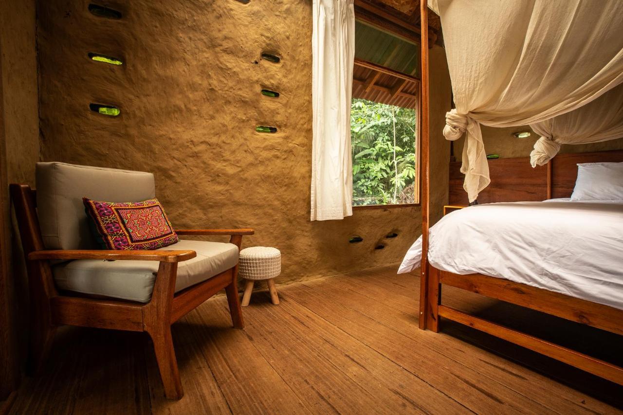 Lodge Chirapa Manta Amazon