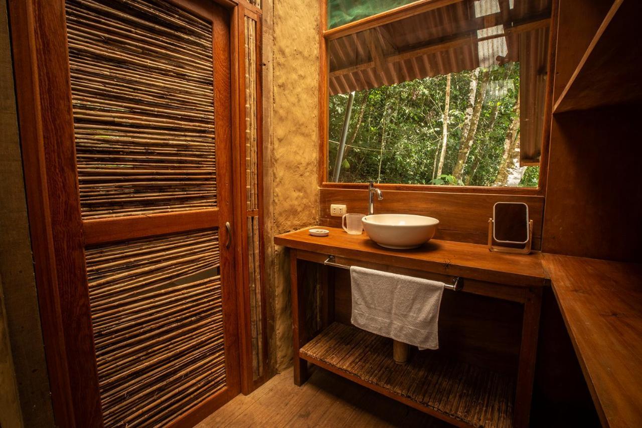 Lodge Chirapa Manta Amazon Lamas
